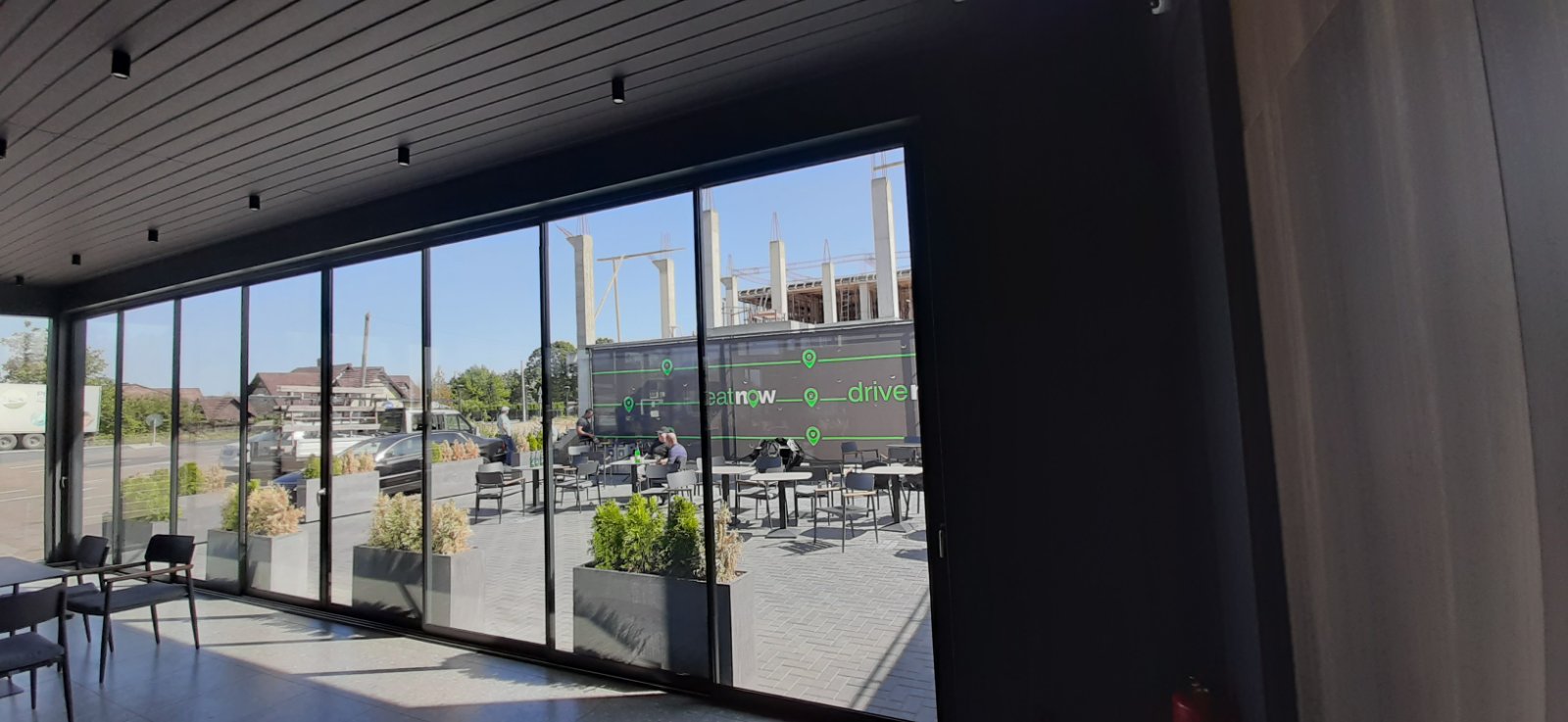 Închideri terasă și foișoare cu compartimentări din sticlă glisantă