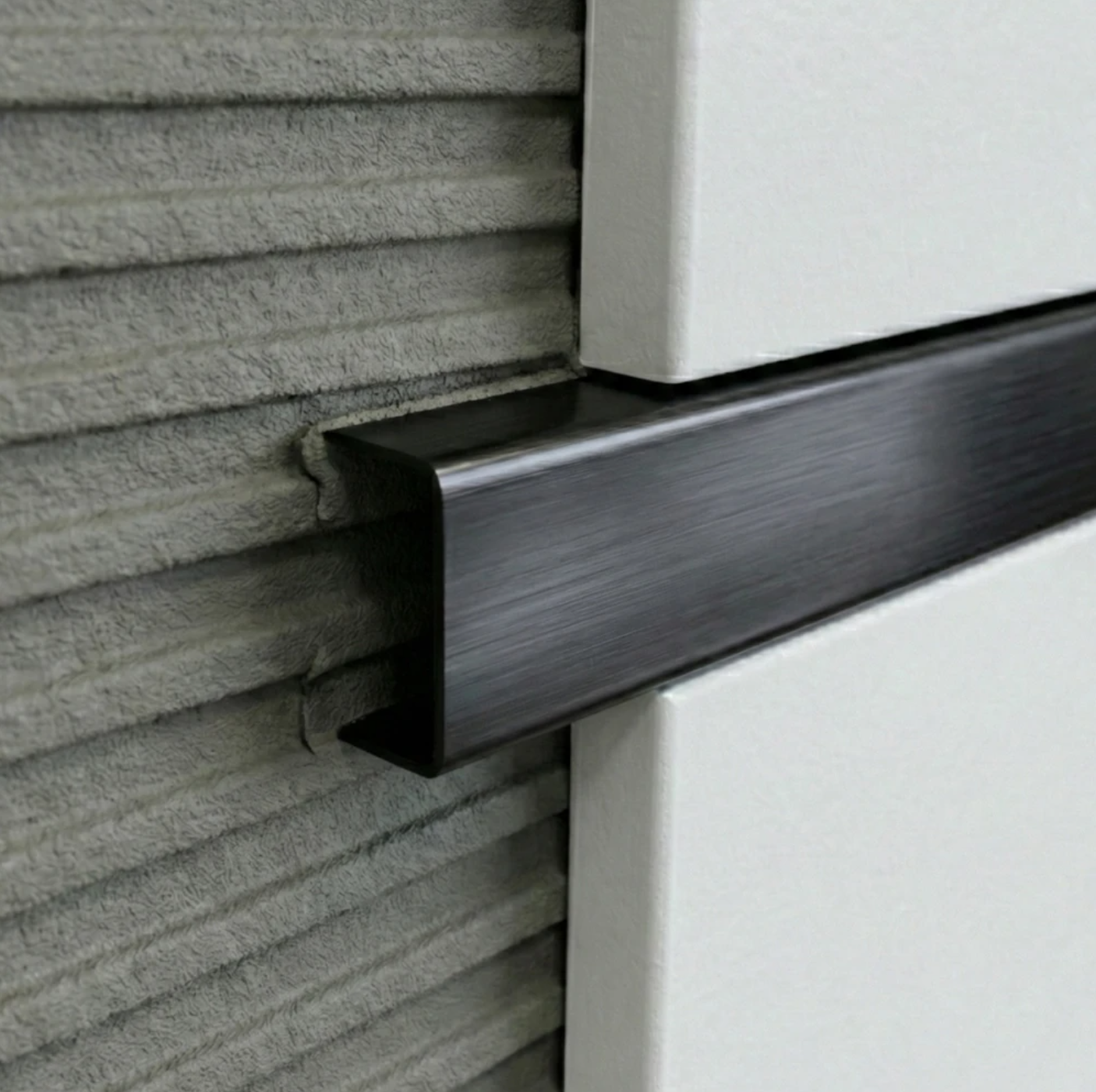 Profil U 15x9x2700 mm - Brâu din inox negru mat fainata