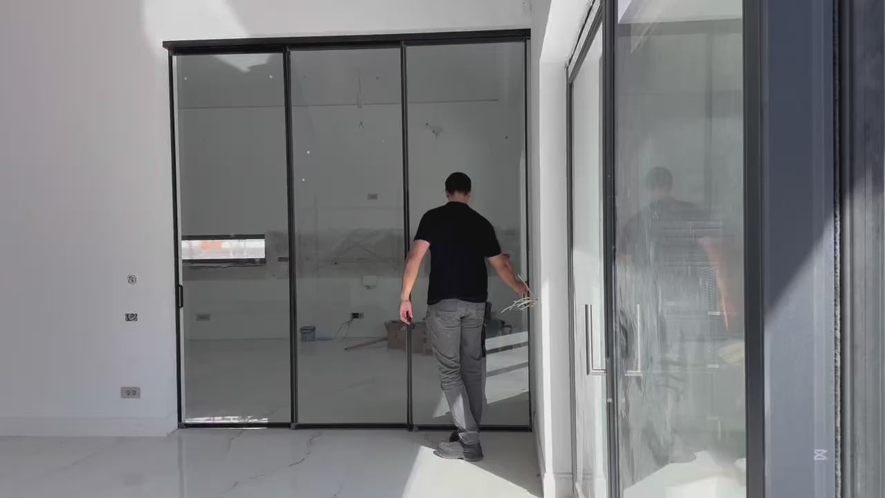 Încărcați videoclipul: 